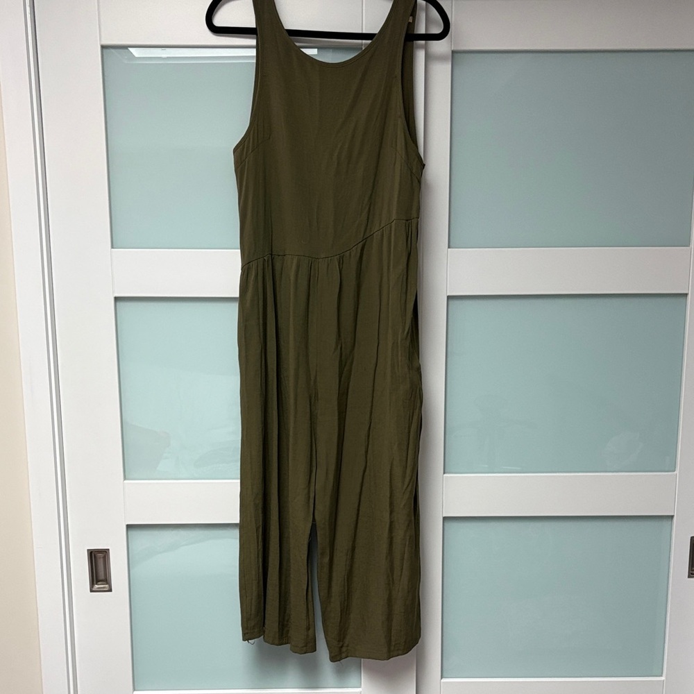 Elegant Olive Sleeveless Jumpsuit